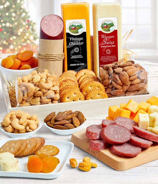 Cheese,&nbsp;Sausage, Crackers, &amp; Nuts Tray
